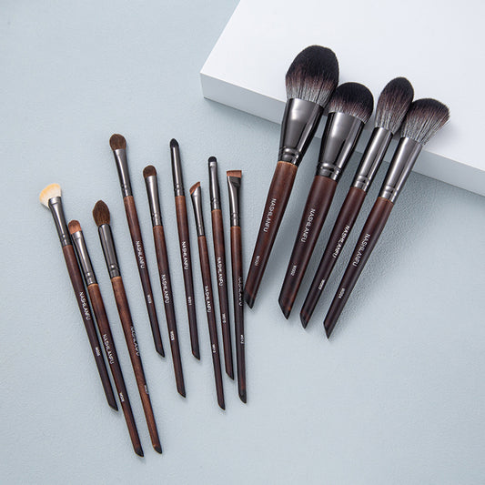 Cangzhou's New Wood Color 13 Wooden Handle Makeup Brush Set Loose Powder Brush Blush Foundation Concealer Eye Shadow Contour Brush - image 2