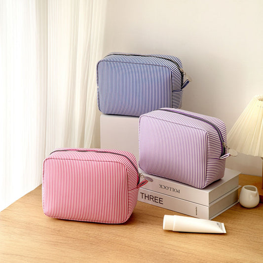 Cross-Border European and American Bubble Gauze Cosmetic Bag, Large Capacity, Large Striped Toiletry Bag, Convenient Travel Makeup Storage Bag - image 2