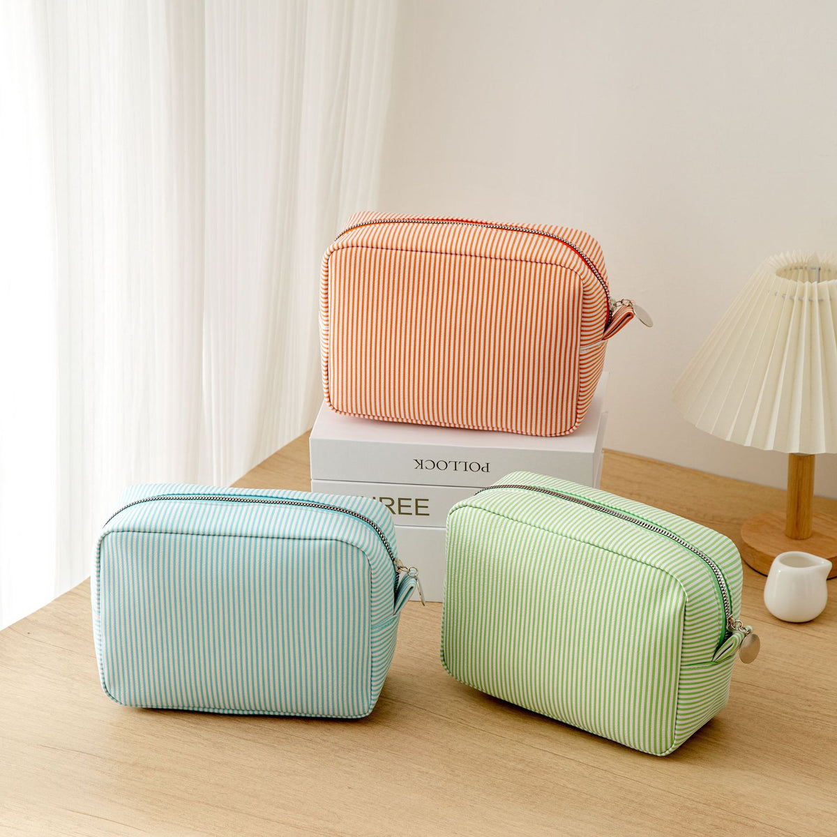 Cross-Border European and American Bubble Gauze Cosmetic Bag, Large Capacity, Large Striped Toiletry Bag, Convenient Travel Makeup Storage Bag - image 4