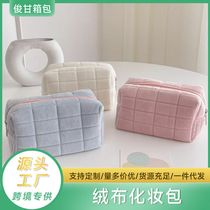 Cross-Border Suede Makeup Bag, One-Piece Minimum Order, High-End Storage Bag with Large Capacity, Portable and Stylish - image 1