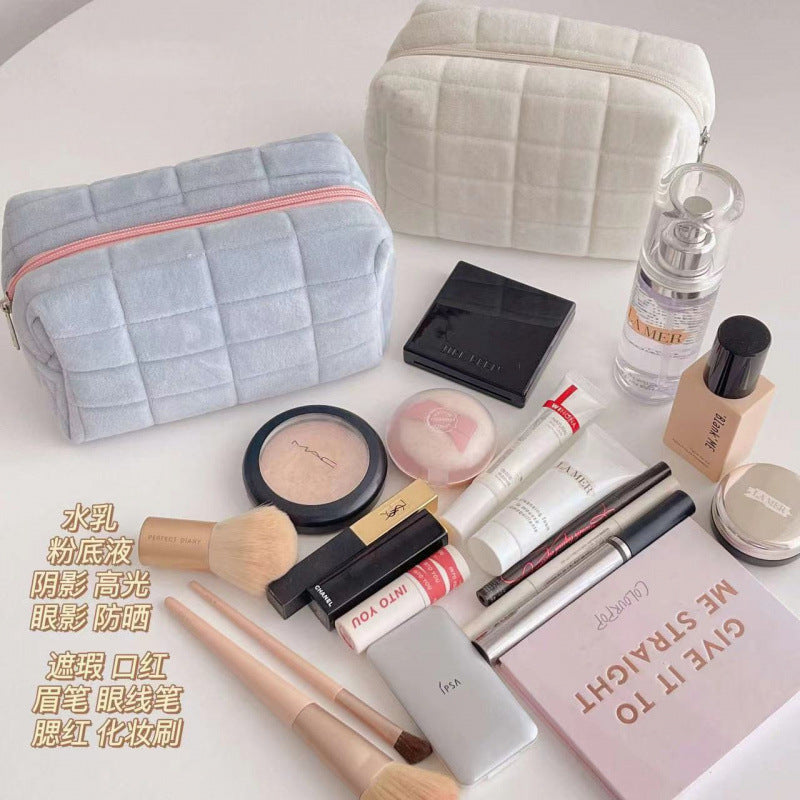 Cross-Border Suede Makeup Bag, One-Piece Minimum Order, High-End Storage Bag with Large Capacity, Portable and Stylish - image 2