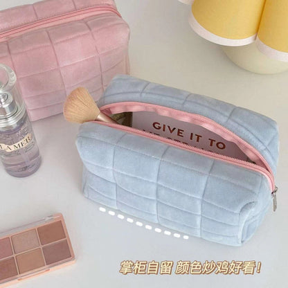 Cross-Border Suede Makeup Bag, One-Piece Minimum Order, High-End Storage Bag with Large Capacity, Portable and Stylish - image 3