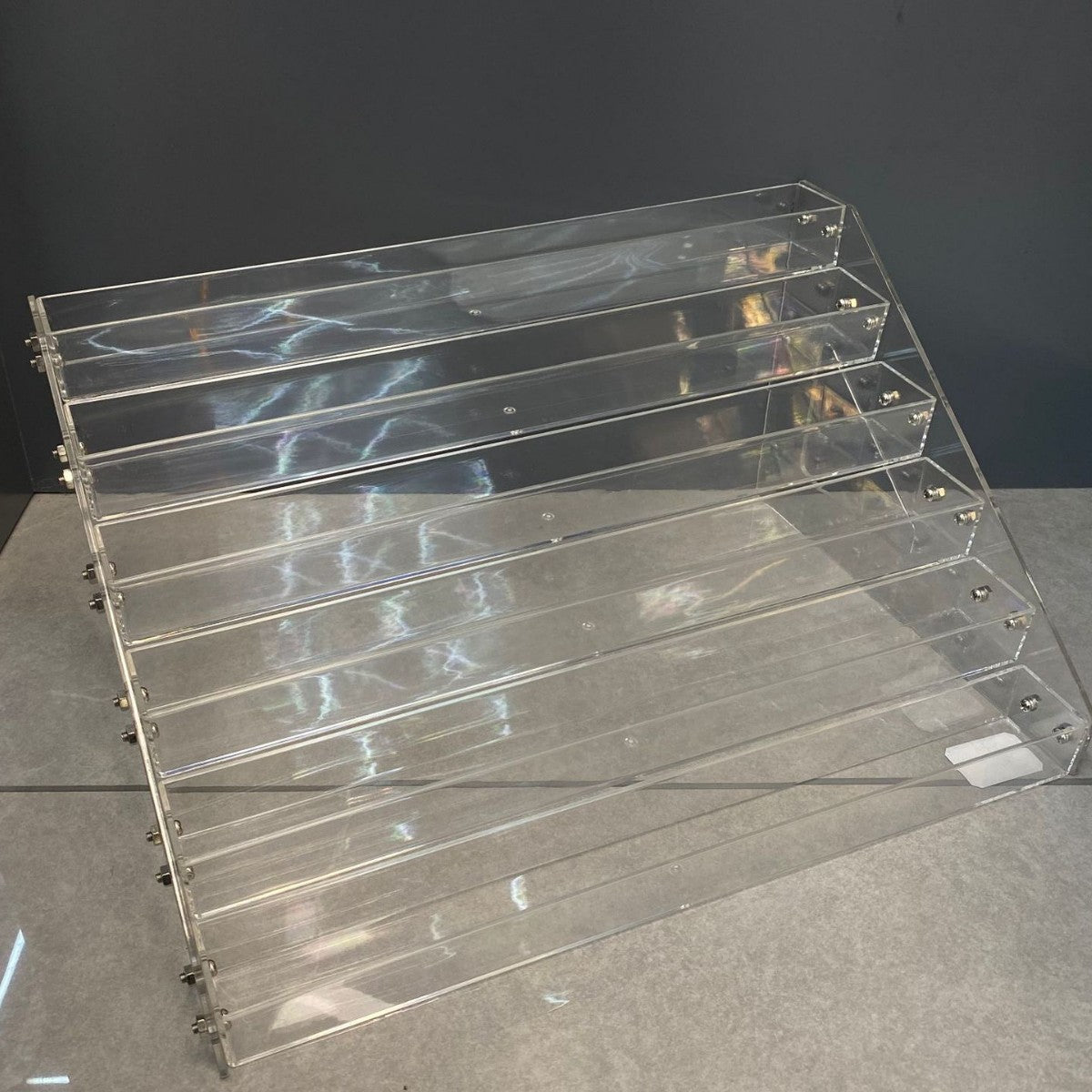 New acrylic nail polish storage rack is now available, with 3-7 layers for makeup storage - image 4