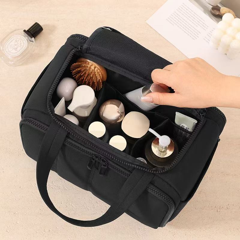 Amazon's new women's travel large-capacity makeup bag is lightweight with a large opening, quilted and fluffy storage bag - image 4