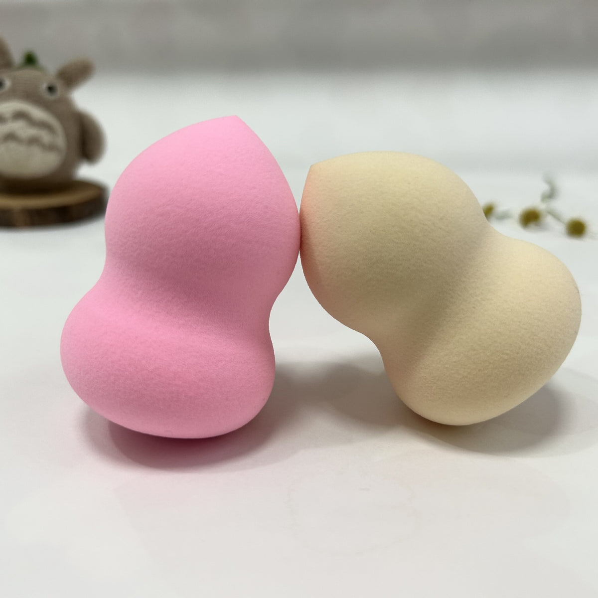 A non-latex beauty eggs dry and wet dual-use makeup eggs makeup beauty eggs gourd drops oblique powder puff wholesale - image 2