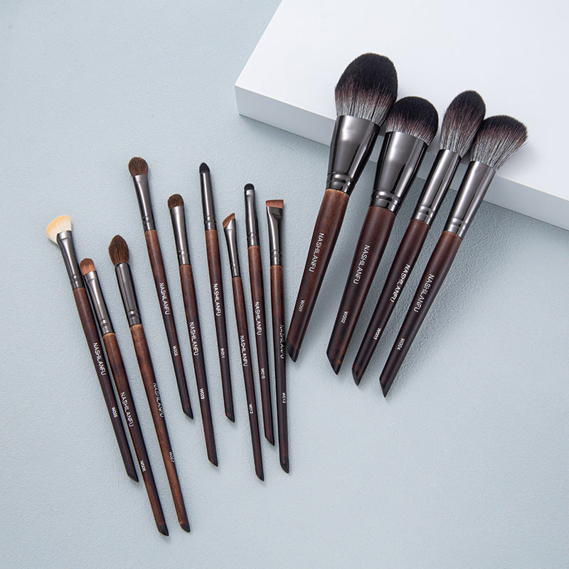 Cangzhou's New Wood Color 13 Wooden Handle Makeup Brush Set Loose Powder Brush Blush Foundation Concealer Eye Shadow Contour Brush - image 2
