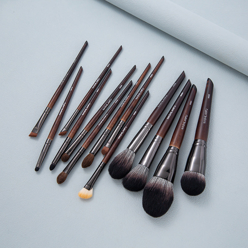 Cangzhou's New Wood Color 13 Wooden Handle Makeup Brush Set Loose Powder Brush Blush Foundation Concealer Eye Shadow Contour Brush - image 3