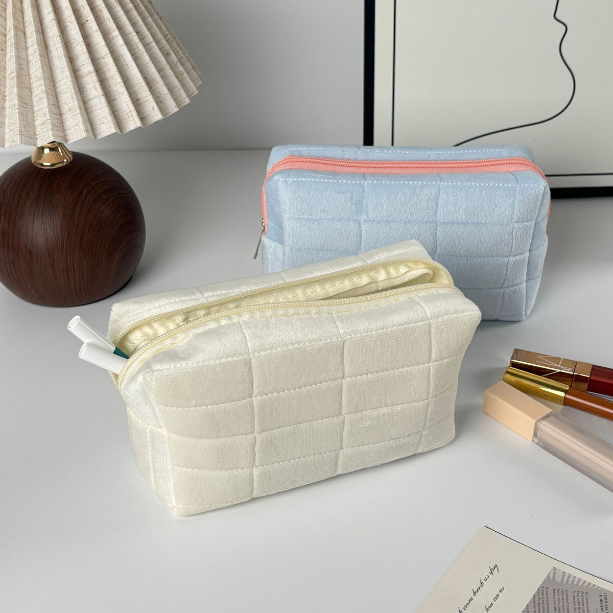 Pillow-Shaped Makeup Bag, Large Capacity Cosmetic Storage Bag, Velvet Travel Toiletry Bag, Small Makeup Bag, Portable for Travel - image 4
