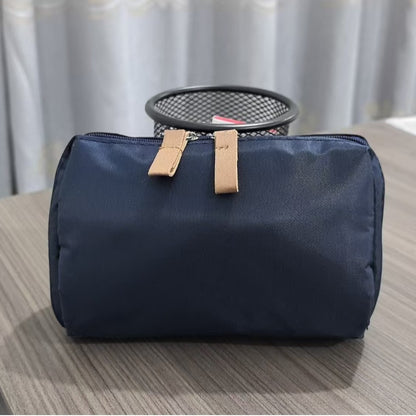 2026 New Korean Style Lipstick Bag for Women, Casual Large-Capacity Bag, Waterproof Toiletry and Makeup Bag, Travel Niche Portable Bag - image 2