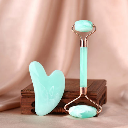 Resin Double-Headed Roller Massager, Non-Jade, Traditional Chinese Medicine Facial Beauty Lifting Heart-Shaped Scraping Massage Board Set - image 4