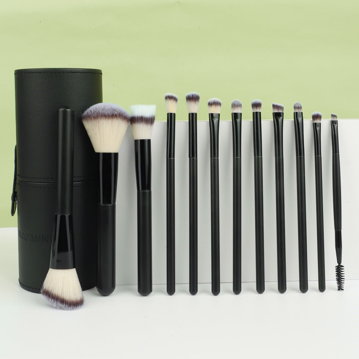 Hot Selling 12 Black Makeup Brush Set with Barrel, Soft Powder Foundation Brush, Eye Shadow Brush, Stippling Brush, Beauty Tool - image 1